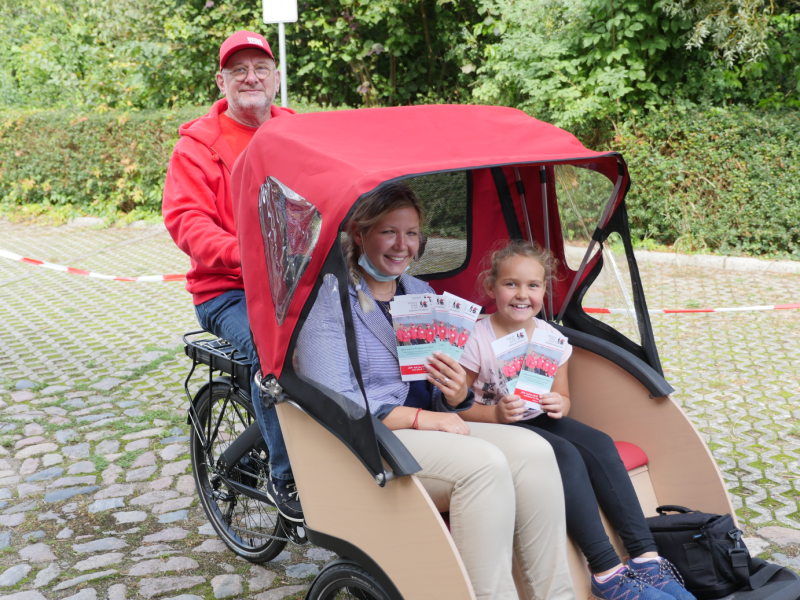 Der Verein Radeln ohne Alter Krakow am See e.V. unterstützt die Nachbarschaftshilfe.